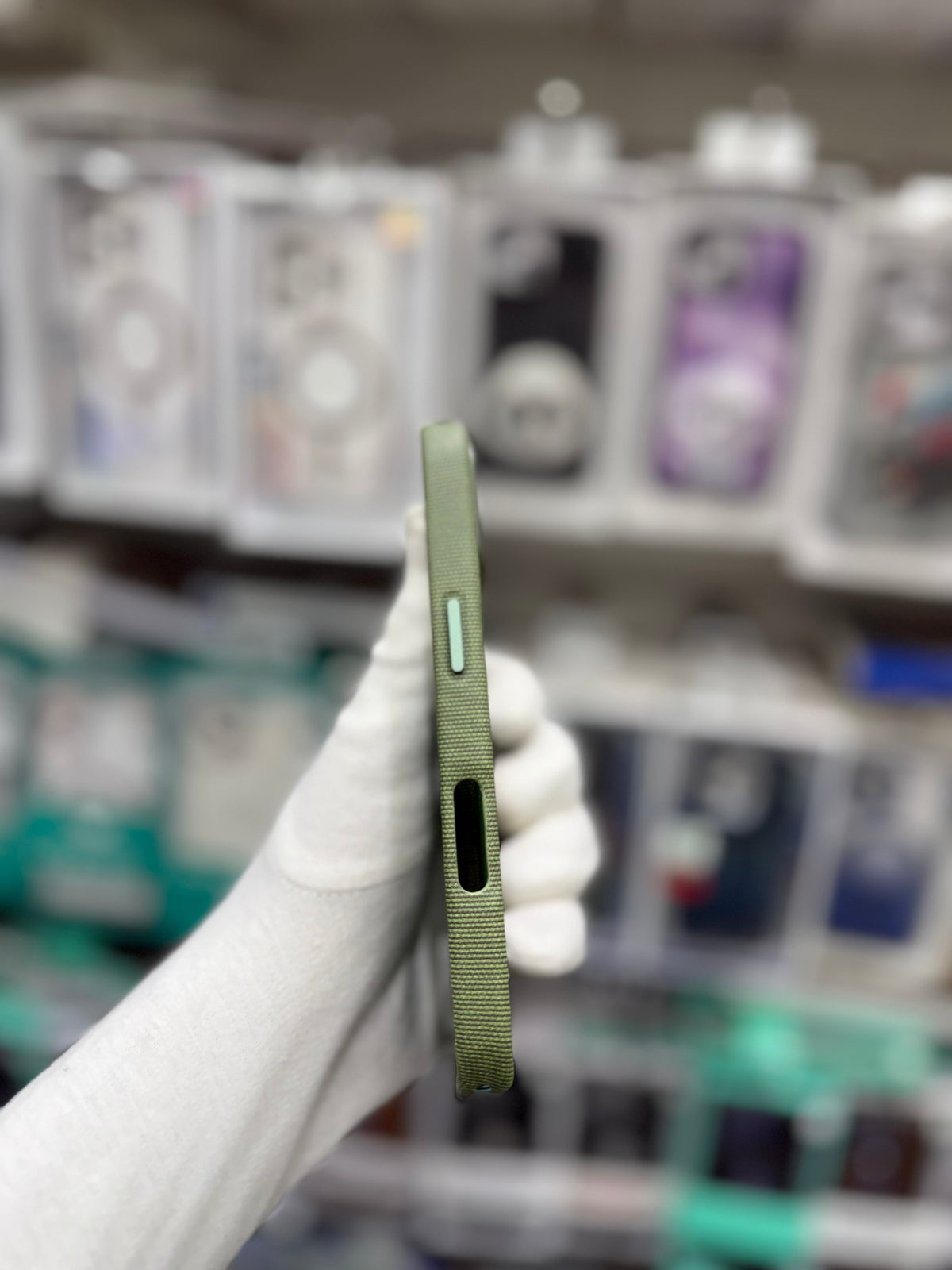 Techwoven Case With Magsafe - iPhone 17 Back Cover