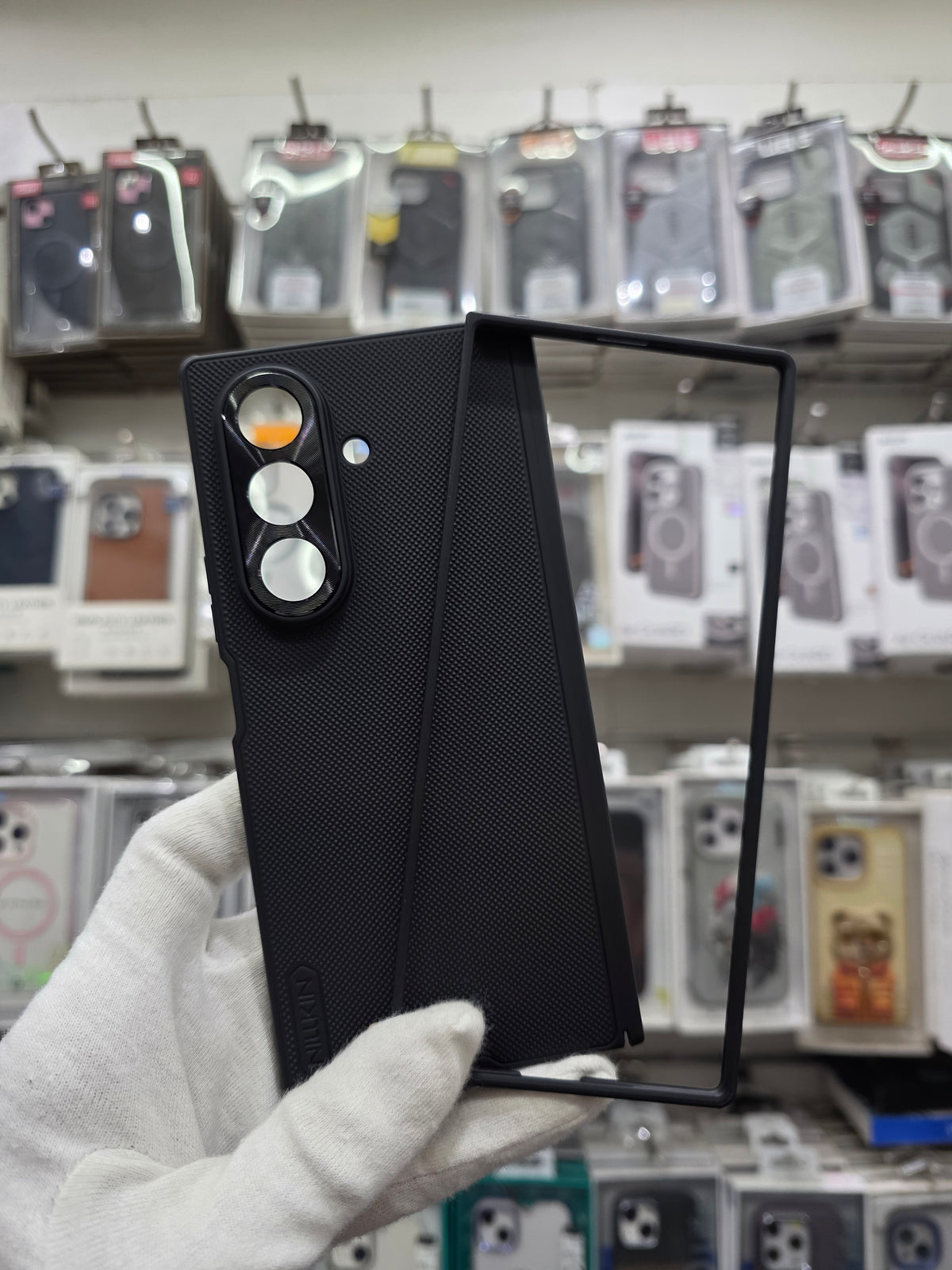 Nillkin Super Frosted Shield Fold Magnetic Matte cover case - Samsung Galaxy Z Fold 7