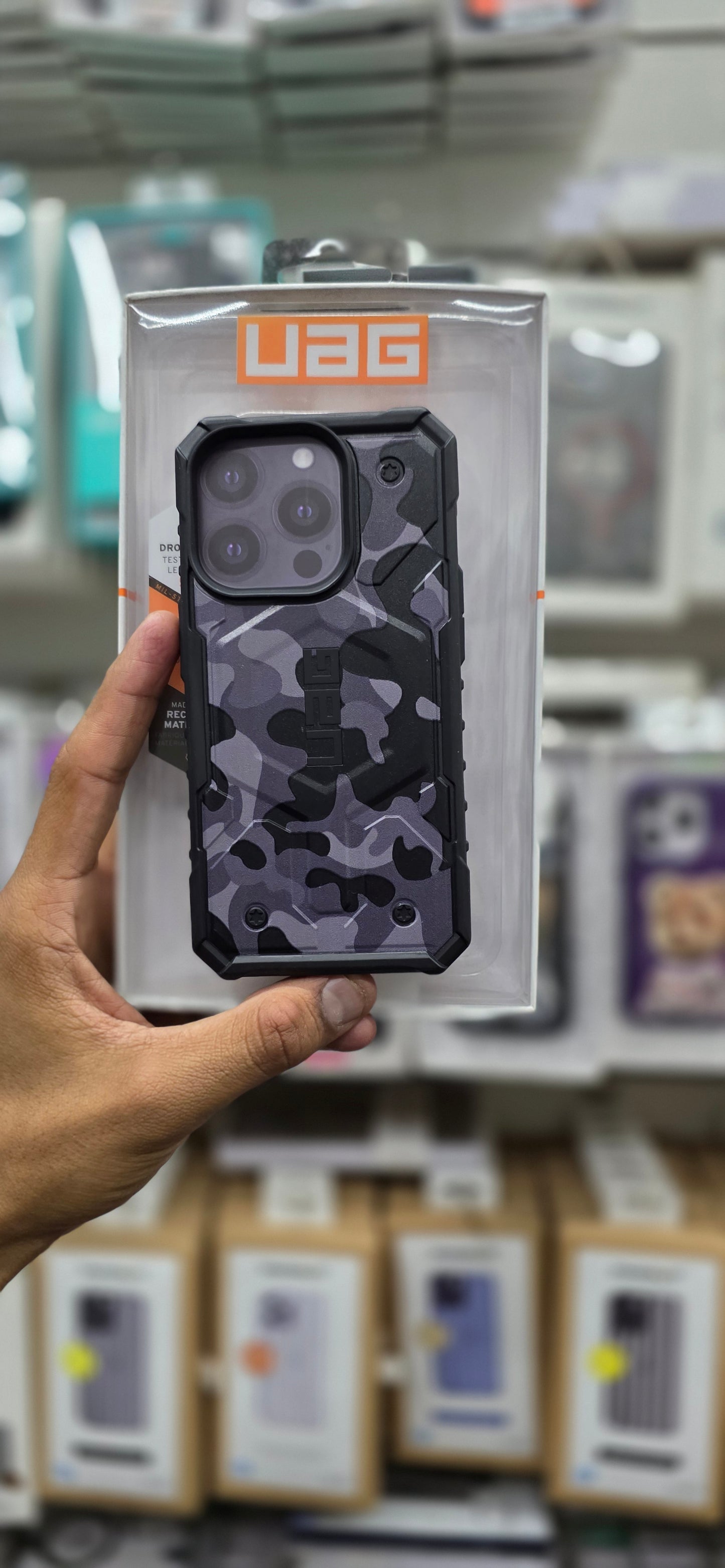 UAG PATHFINDER SE - iPhone 15 Pro