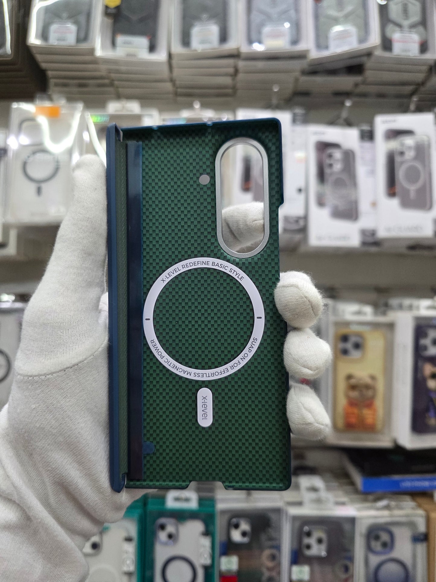 X-Level Mars Carbon Fiber Textute Magnet Samsung Fold 7 Cover