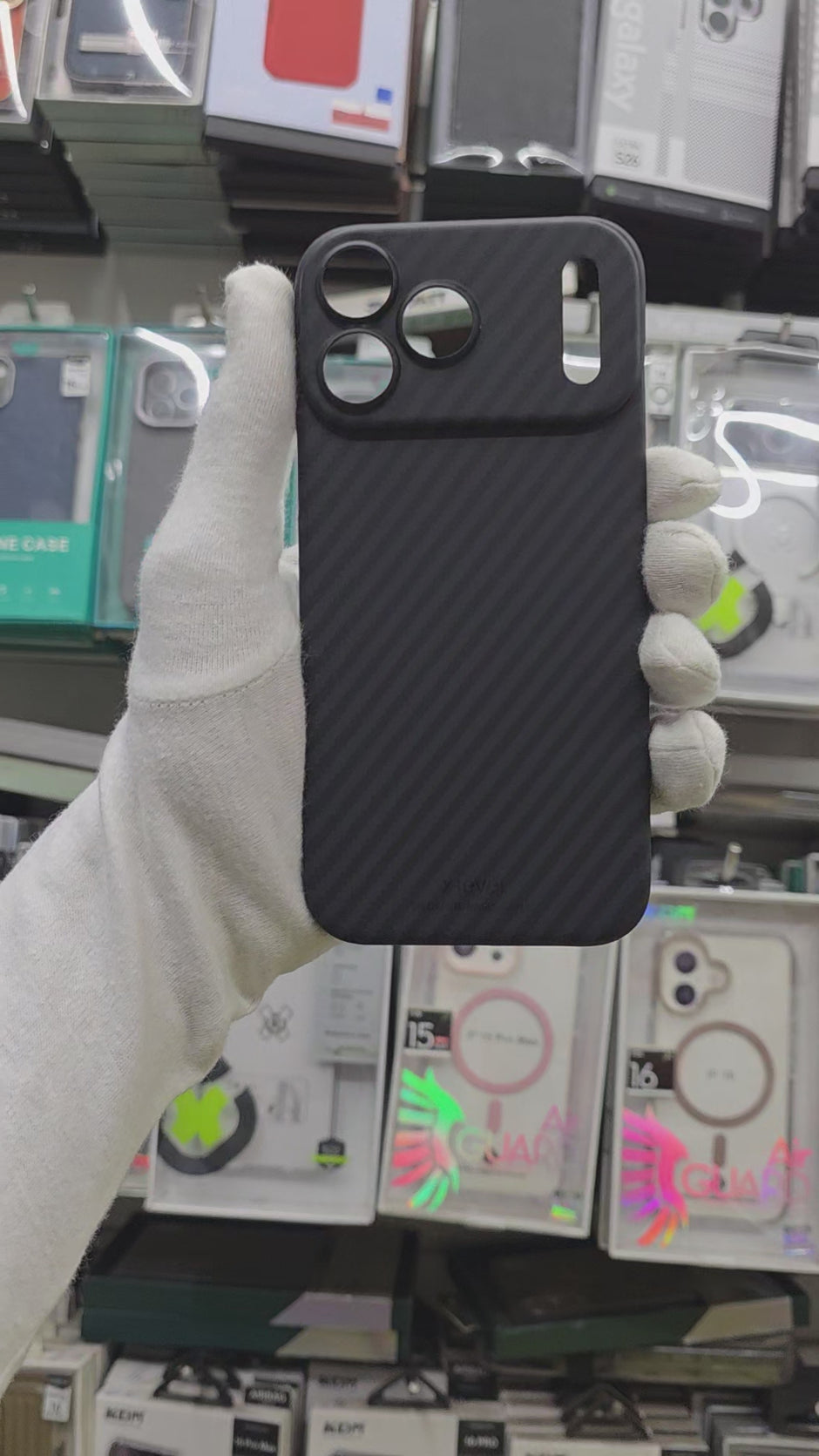 X-LEVEL Magnetic Carbon Fiber Texture Case - iPhone 17 Pro Max Back Cover