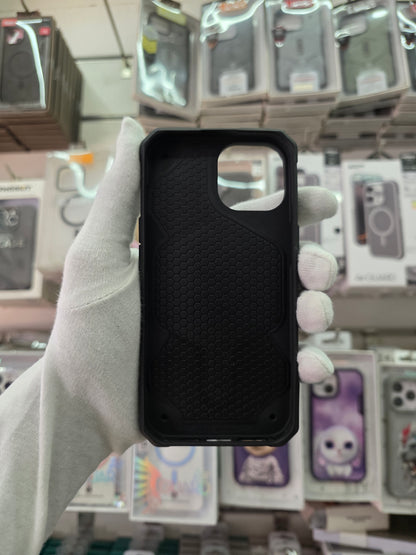 UAG Monarch Pro - iPhone 15 Back Cover